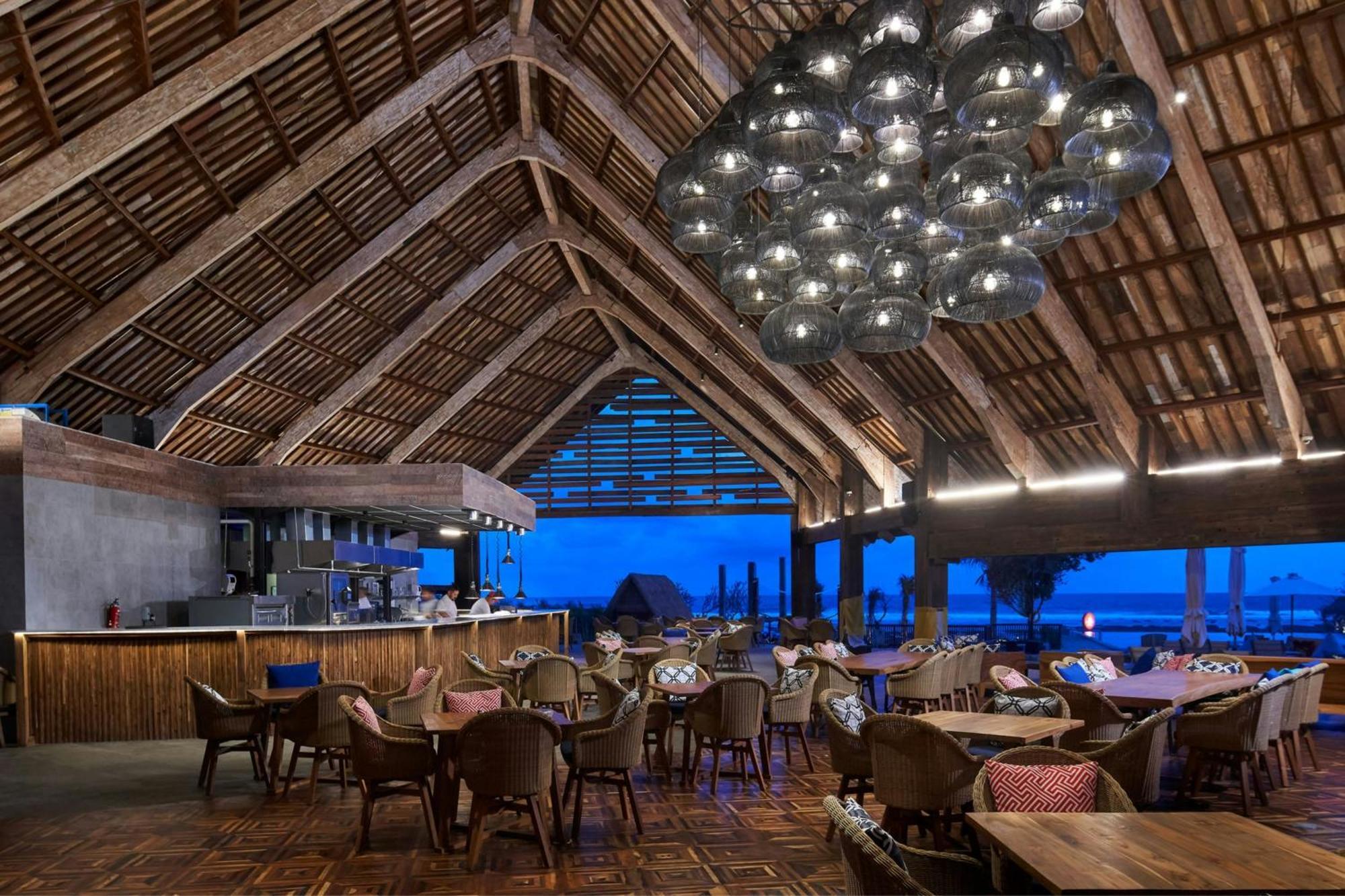 Renaissance Bali Uluwatu Resort & Spa Ungasan Exterior foto The interior of the restaurant